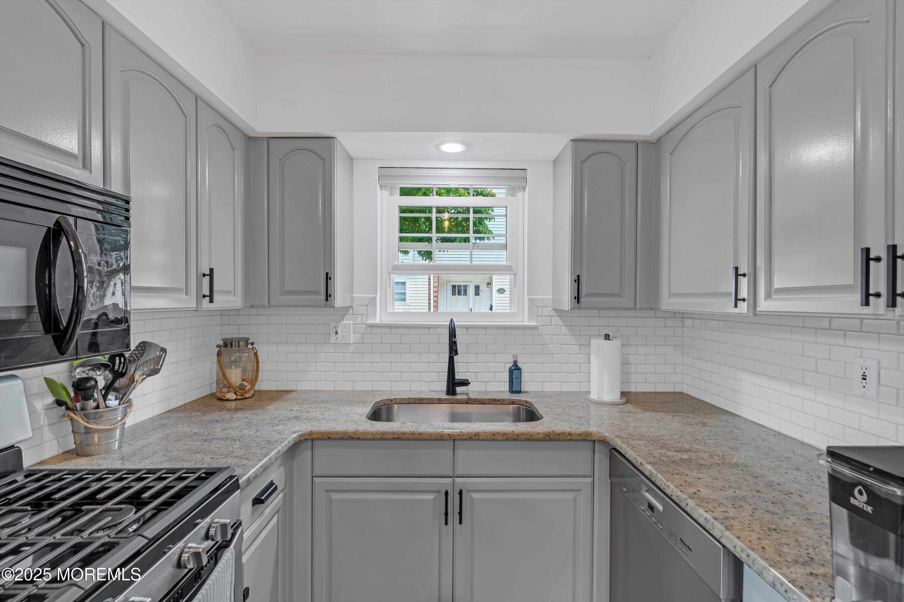 122 Walnut Drive Image 4