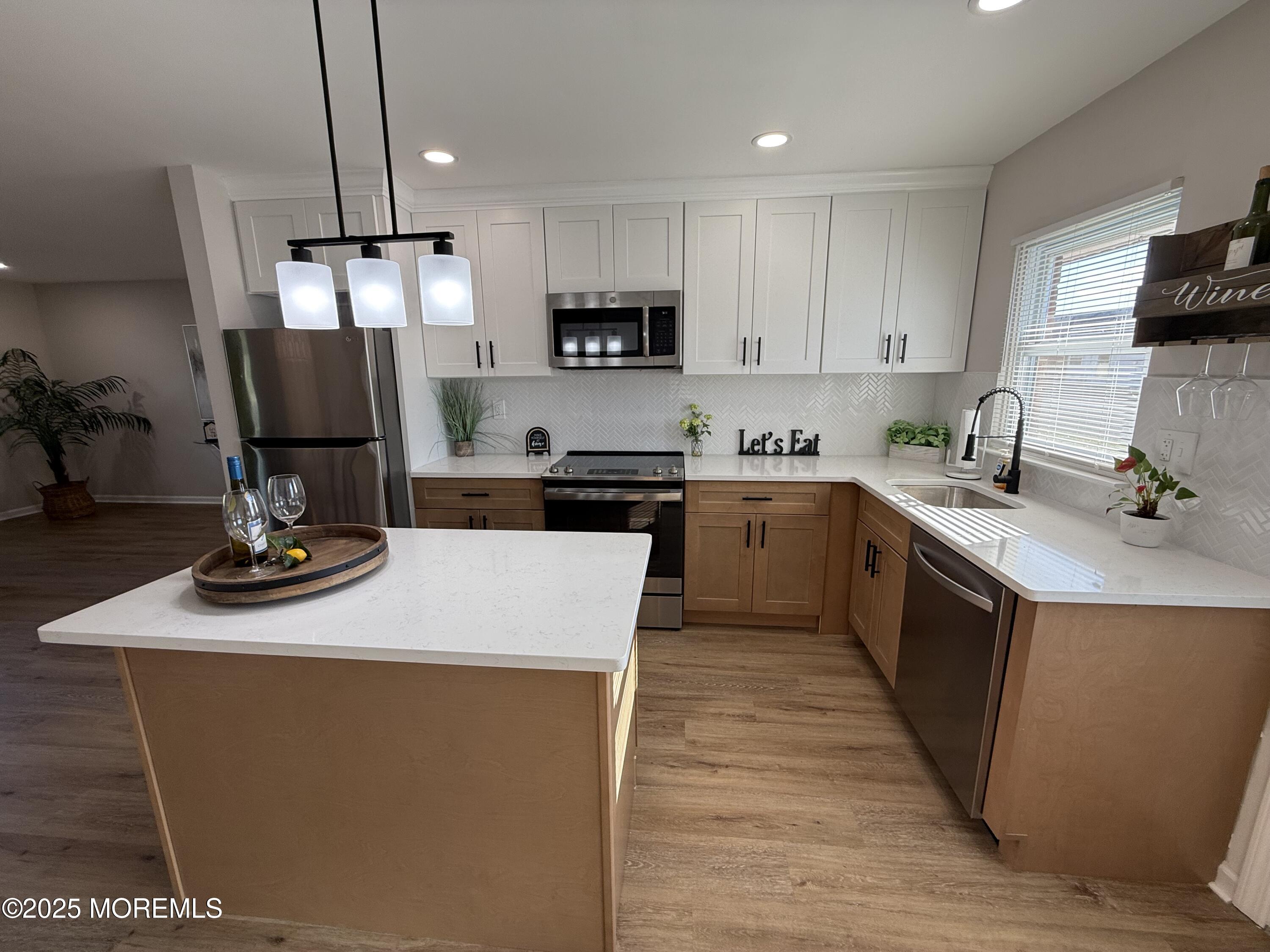 354A Dorchester Drive A Image 2
