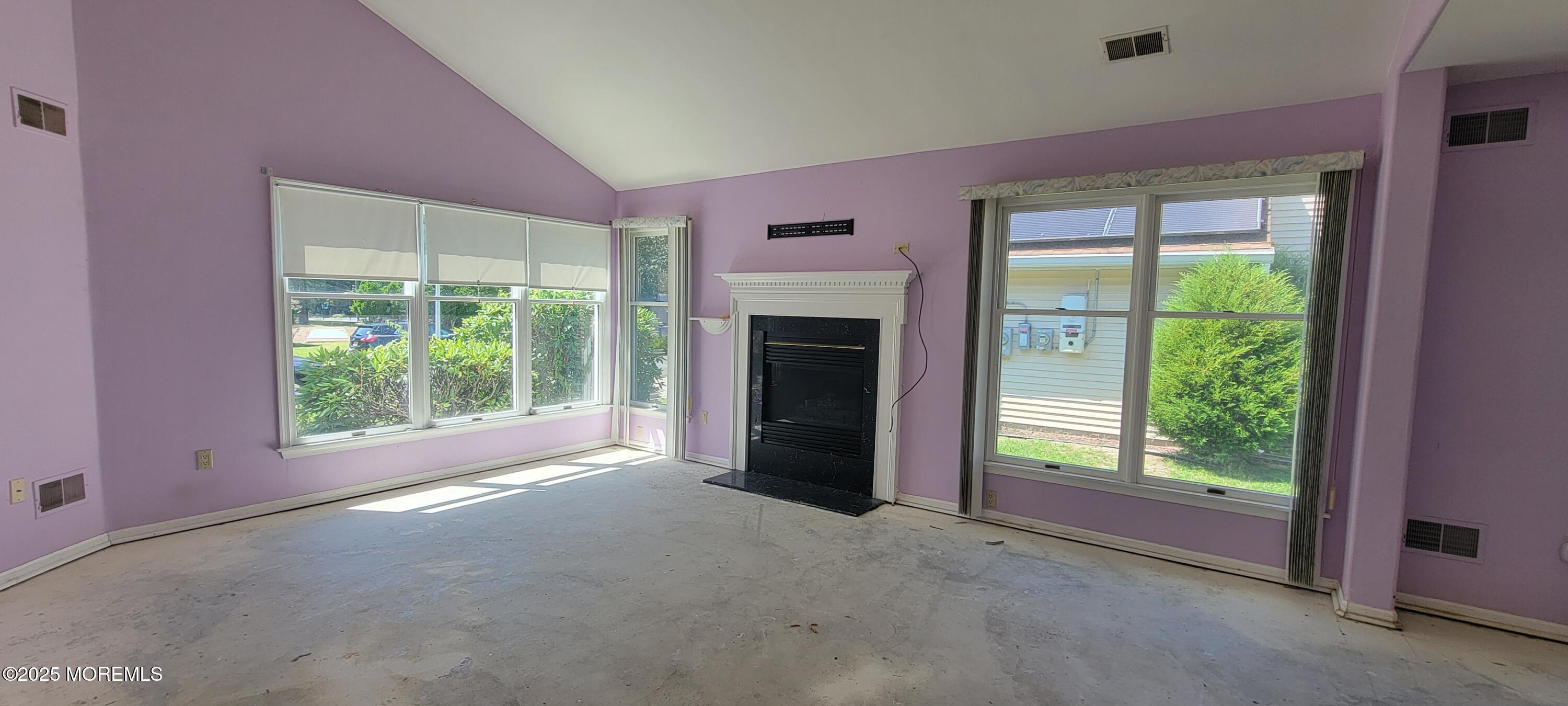 407 Kingsridge Road Image 4