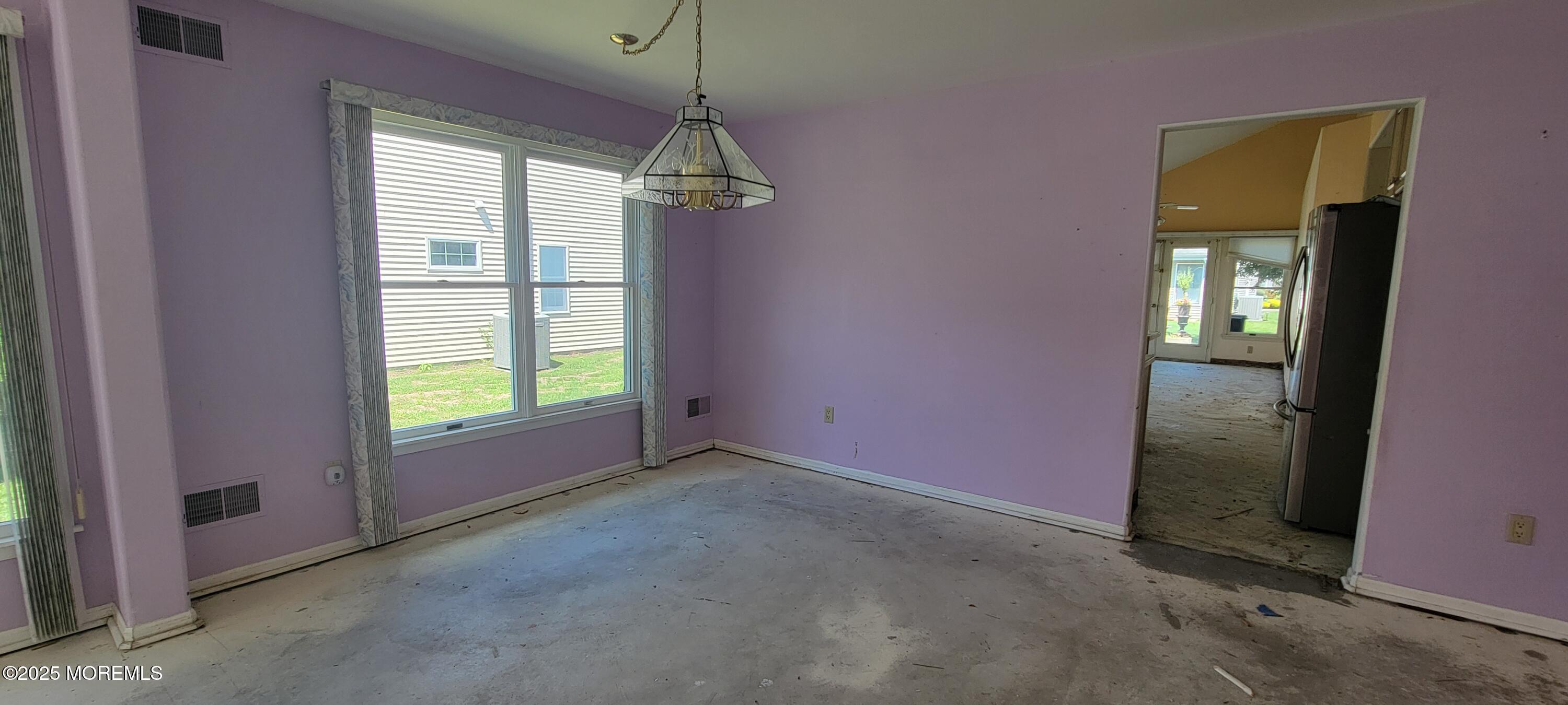 407 Kingsridge Road Image 5