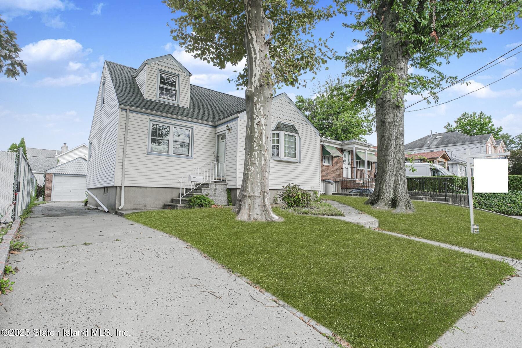 523 Woolley Avenue, Staten Island, NY, 10314