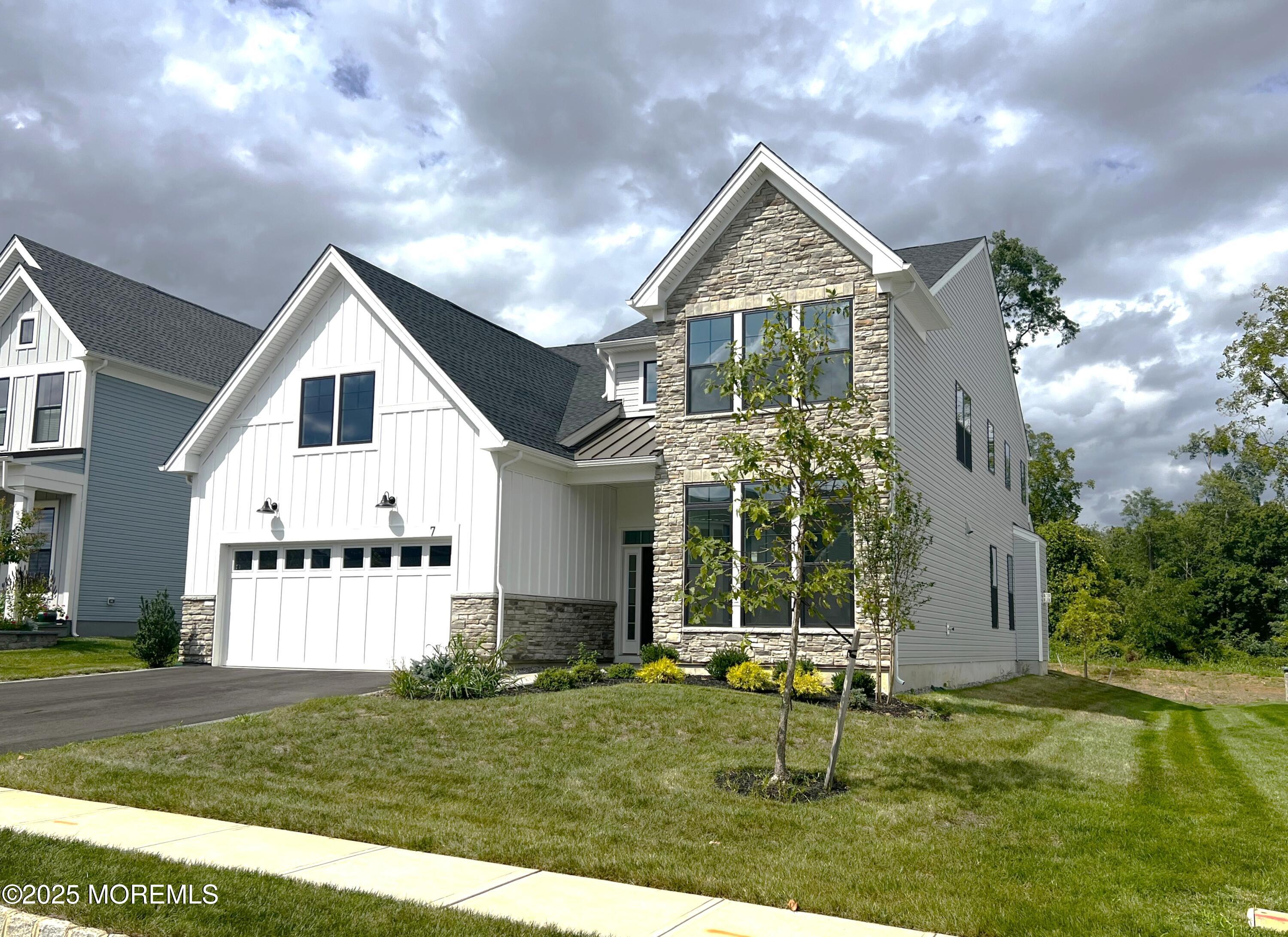 7 Ashlynn Court, Manalapan, NJ, 07726
