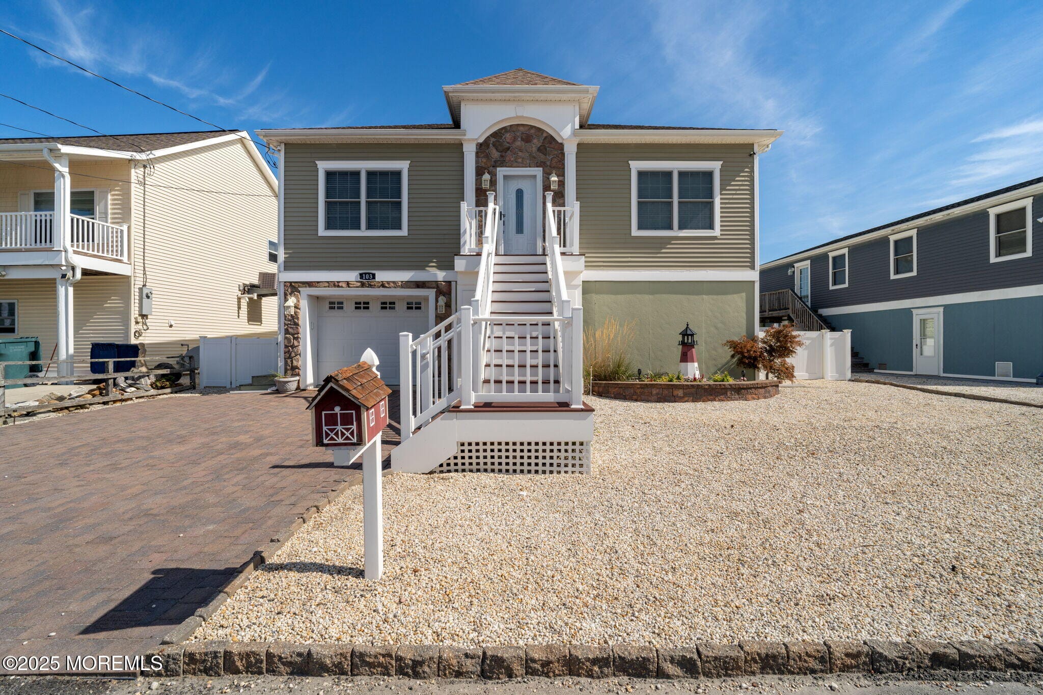 103 E Hudson Drive Image 3