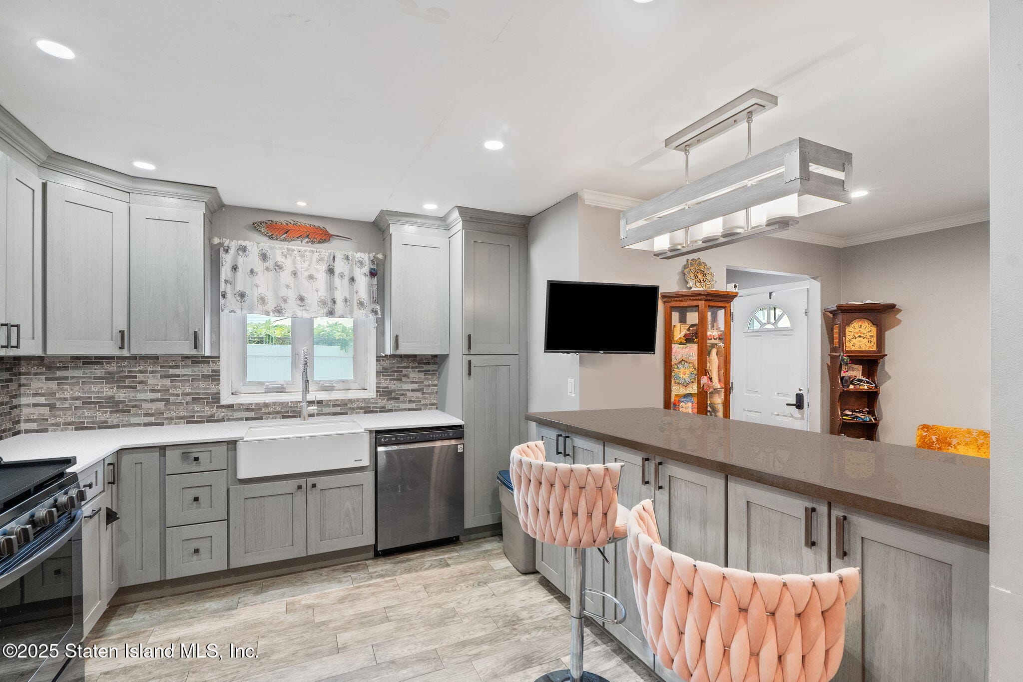 190 W Buchanan Street, Staten Island, NY, 10301 image 10