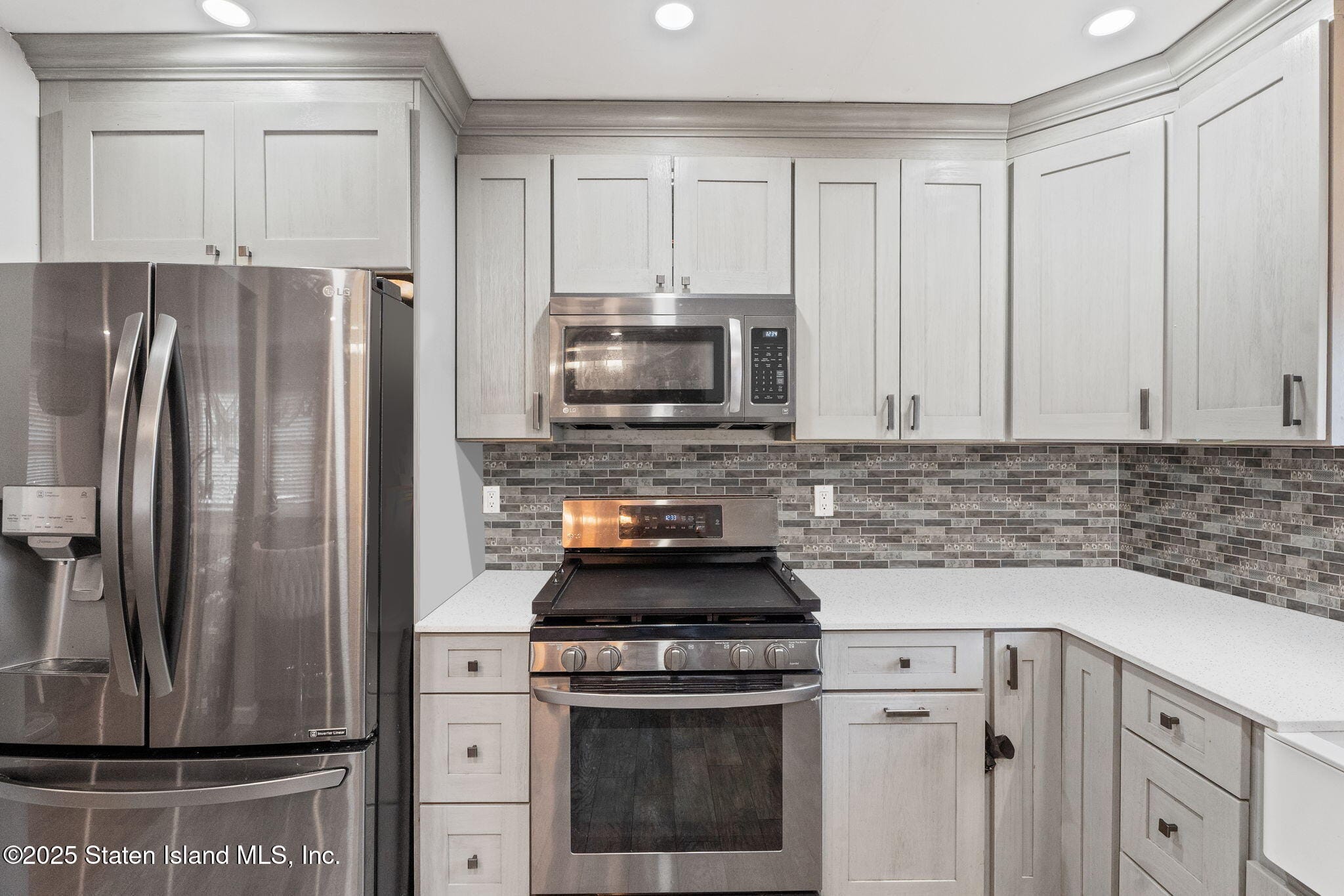 190 W Buchanan Street, Staten Island, NY, 10301 image 13