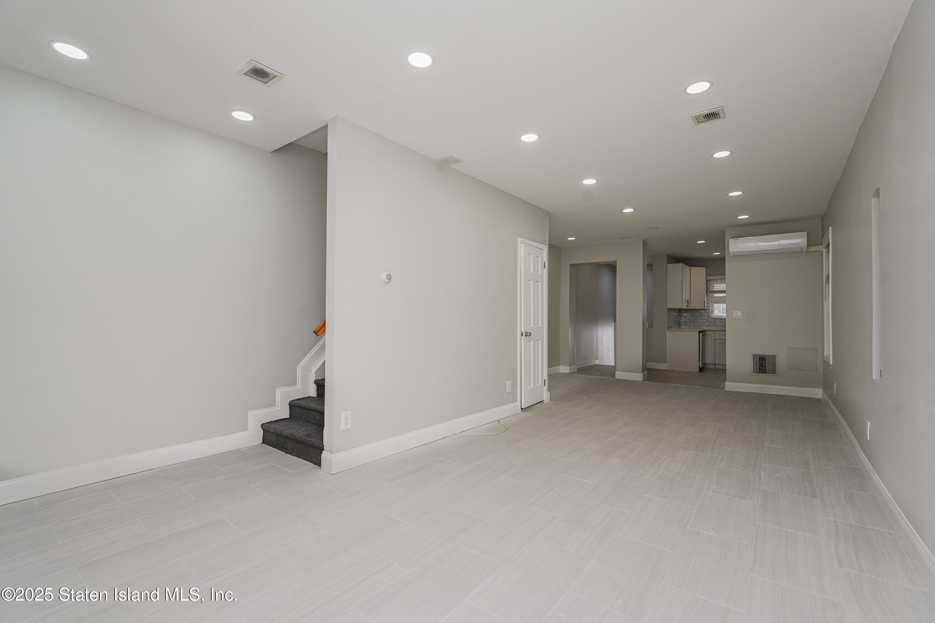 44 72nd Street Image 5