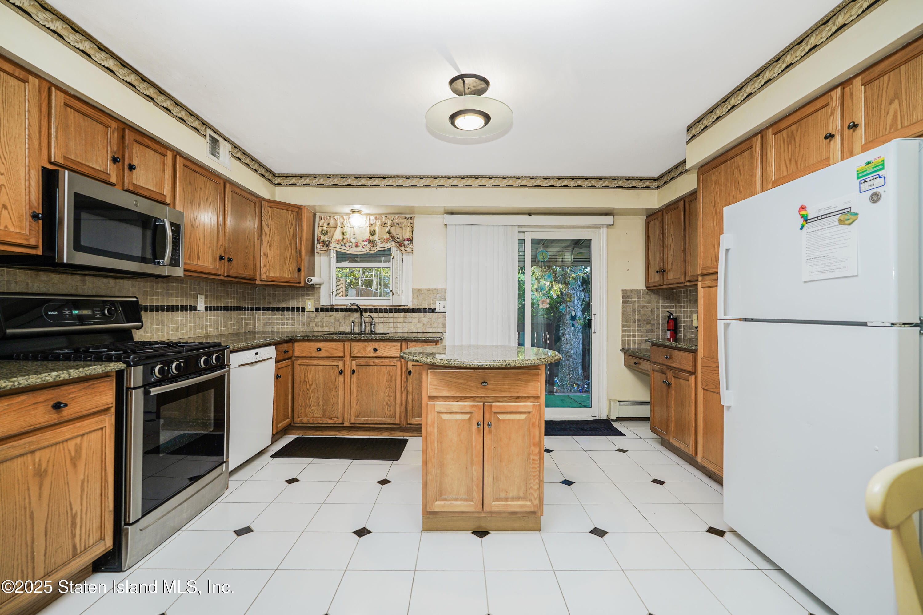 136 Lyman Avenue, Staten Island, NY, 10305 image 12