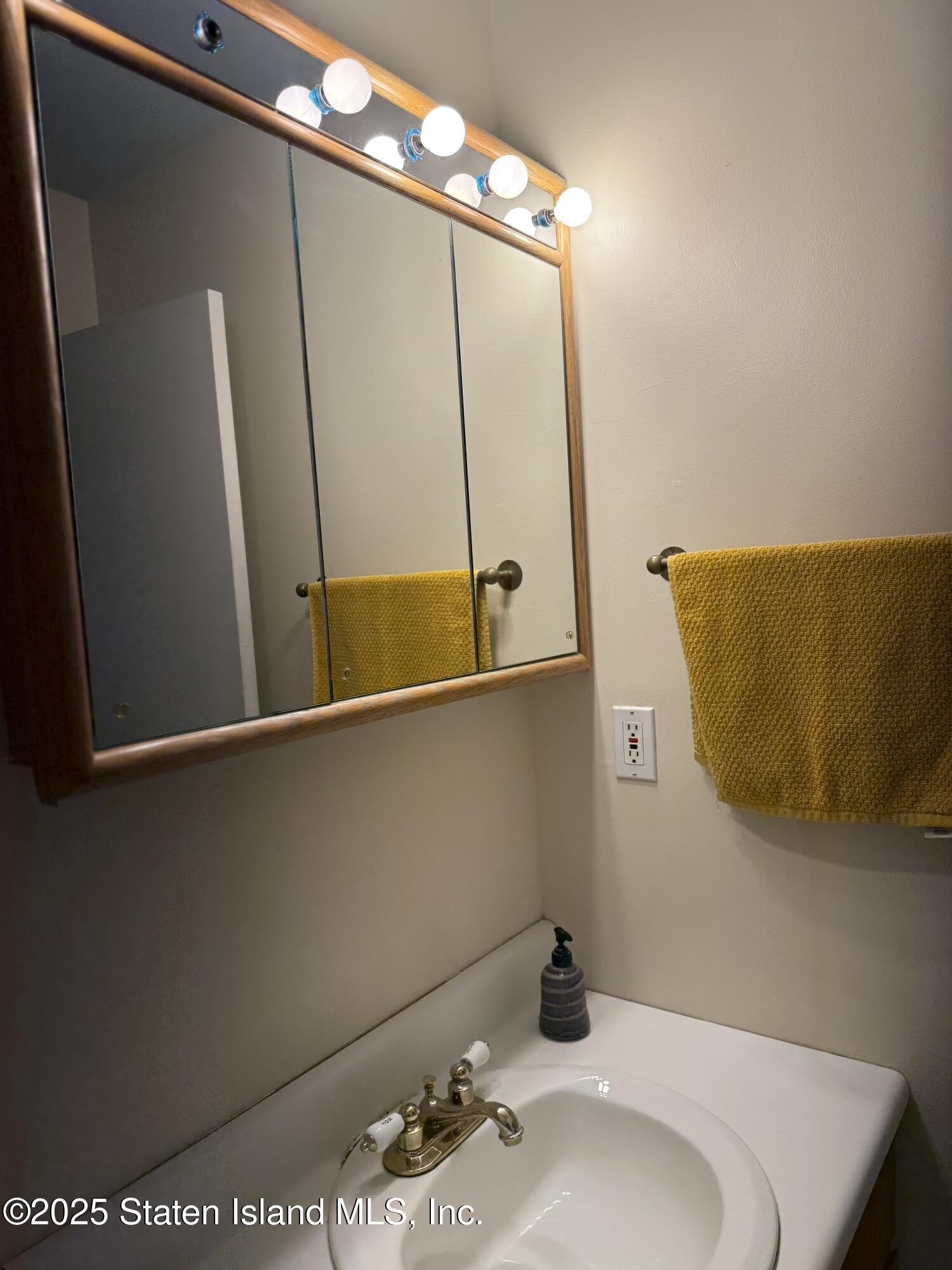 66 Tappen Court, Staten Island, NY, 10304 image 11