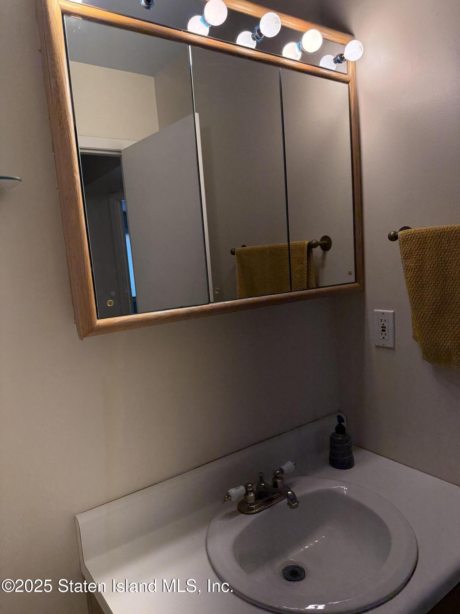 66 Tappen Court, Staten Island, NY, 10304 image 10