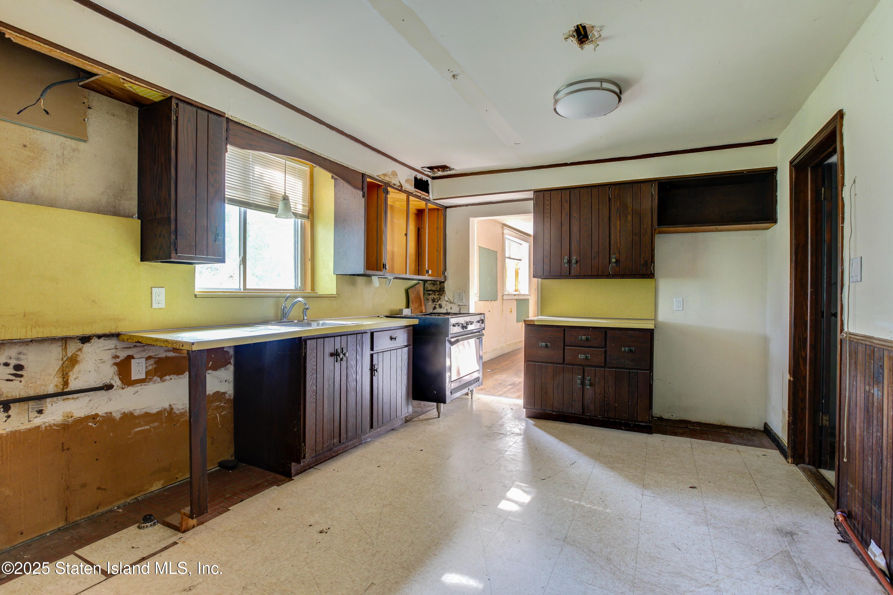 83 Mountainside Road, Staten Island, NY, 10304 image 15