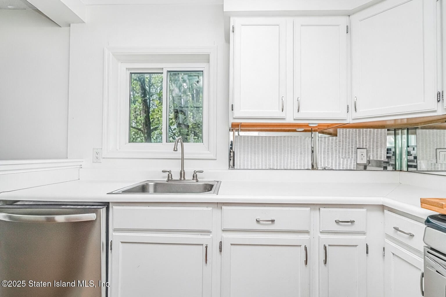 70 Ilyssa Way, Staten Island, NY, 10312 image 12