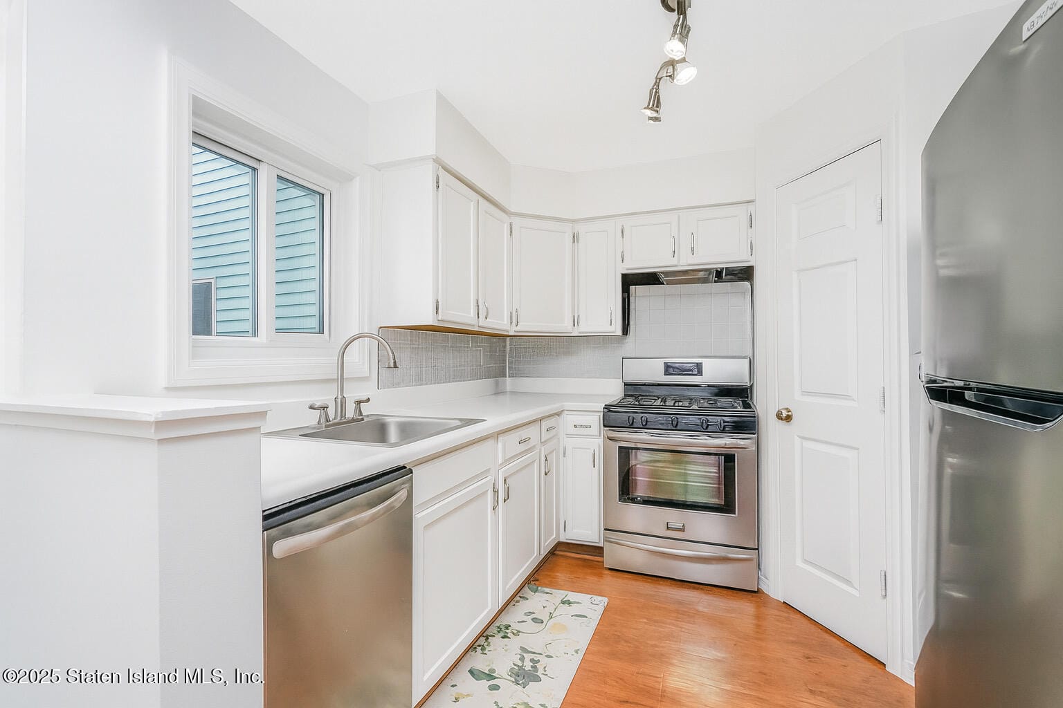 70 Ilyssa Way, Staten Island, NY, 10312 image 13