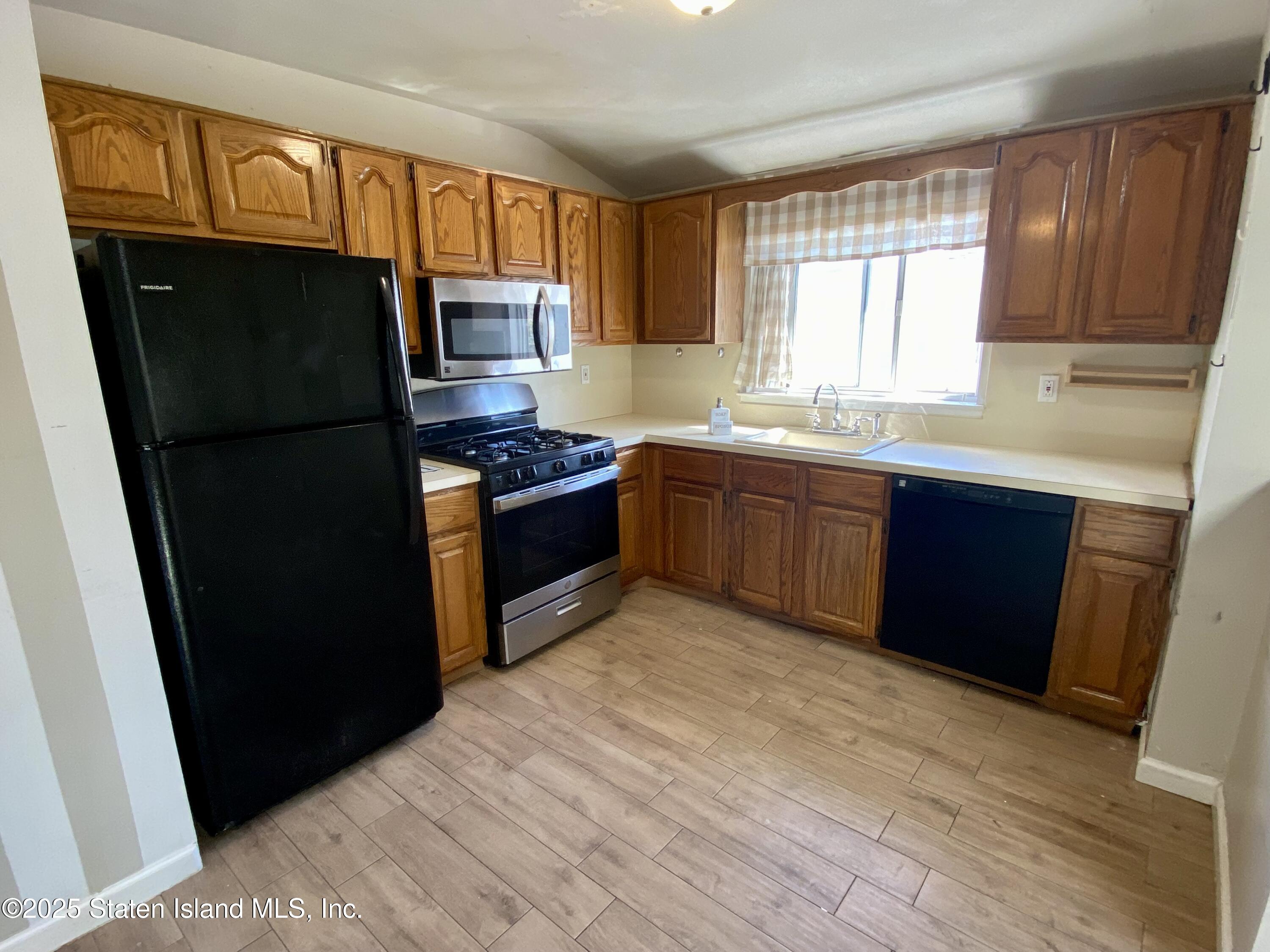 61 Heinz Avenue, Staten Island, NY, 10308 image 14