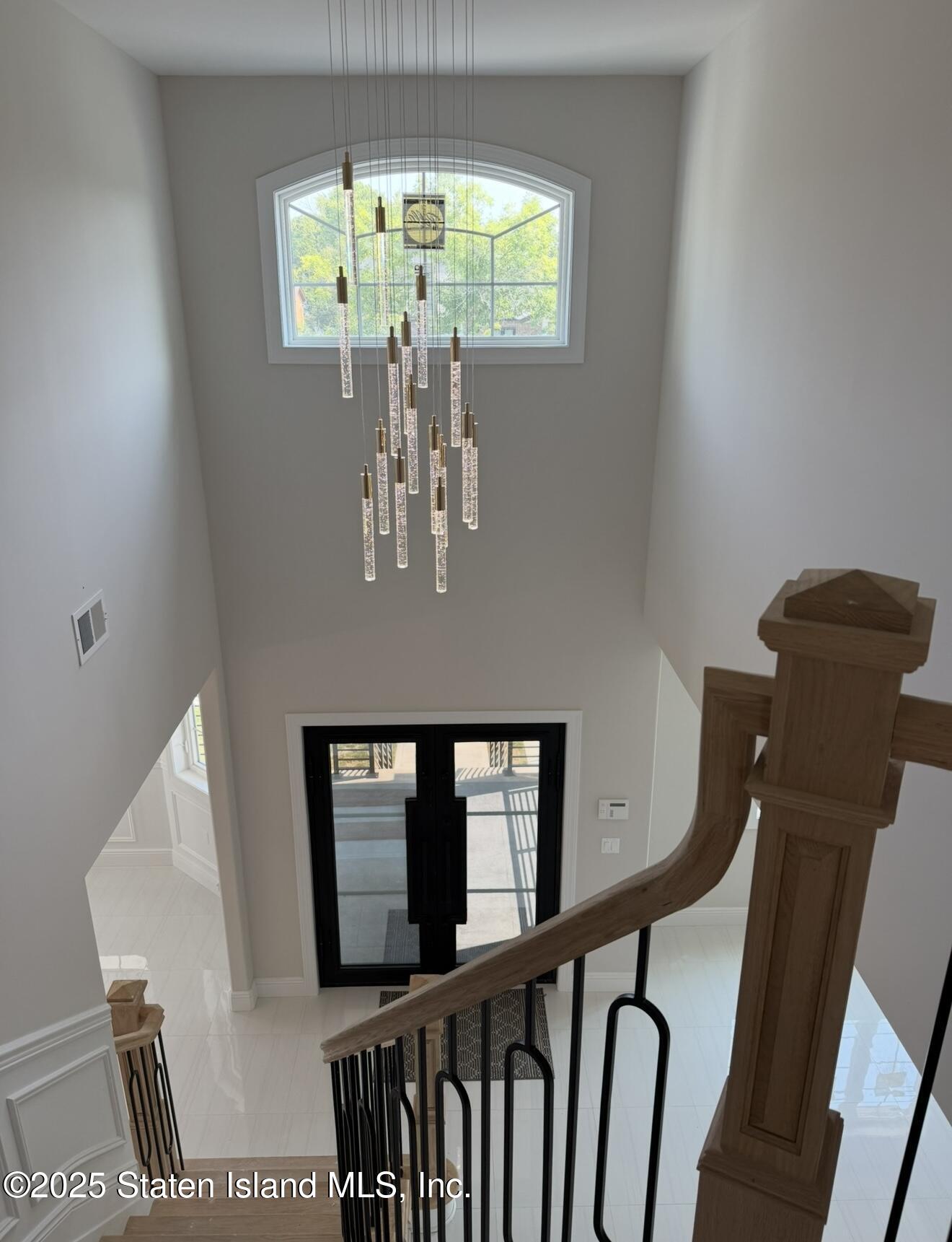 1047 Edgegrove Avenue Image 3