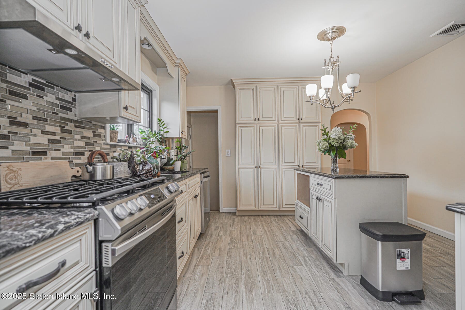 4 Brentwood Avenue, Staten Island, NY, 10301 image 12