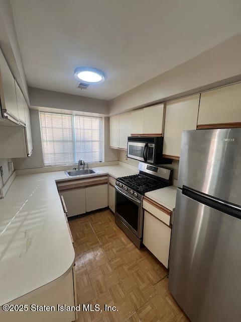 85 Elmwood Park Drive 2, Staten Island, NY, 10313 image 8