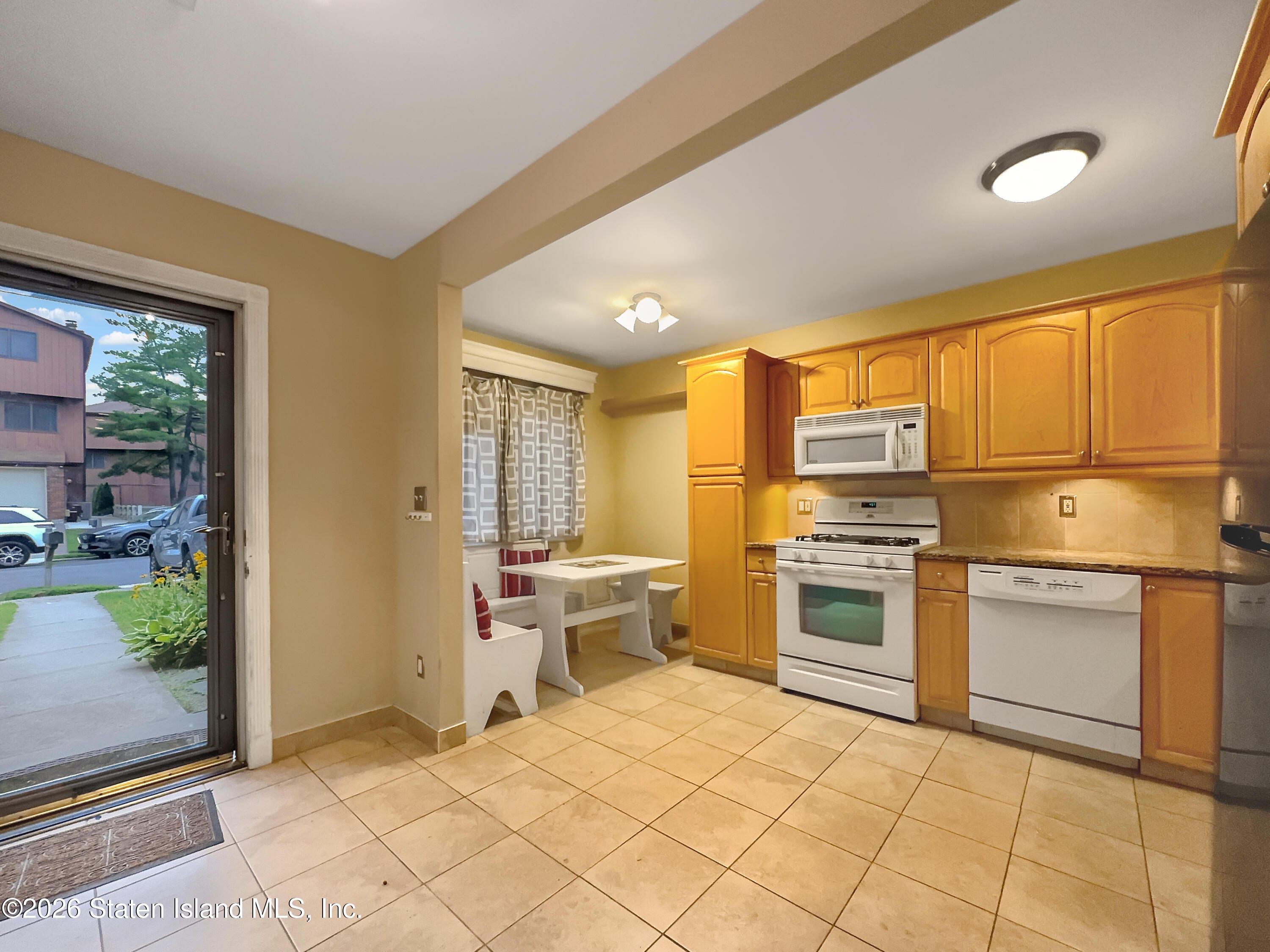 31 Alan Loop, Staten Island, NY, 10304 image 8