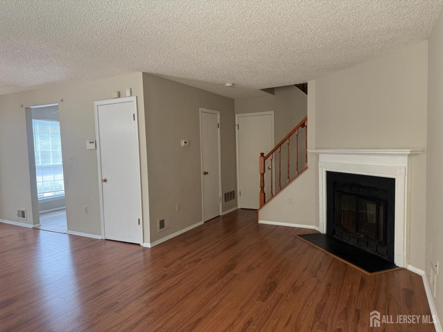 131 Albury Way, North Brunswick, NJ, 08902 image 36