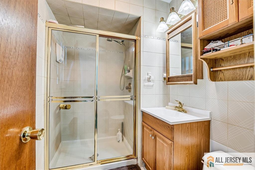 32 Chandler Road, Edison, NJ, 08820 image 20