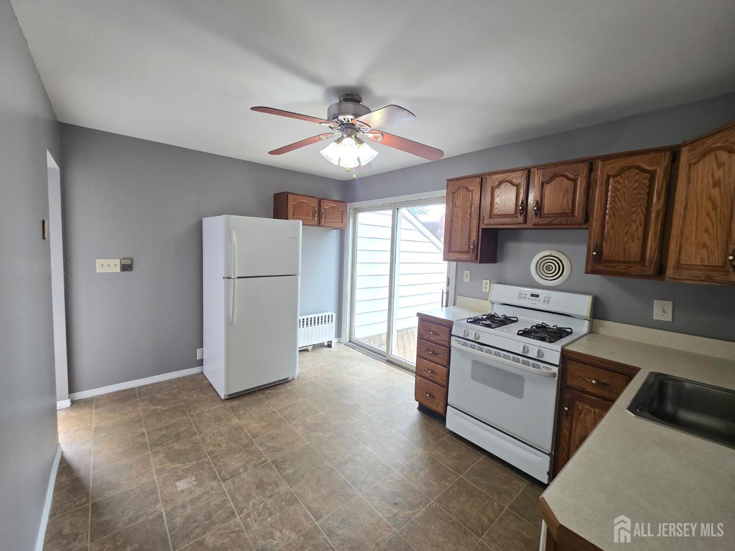 189 Old Post Road, Edison, NJ, 08817 image 16
