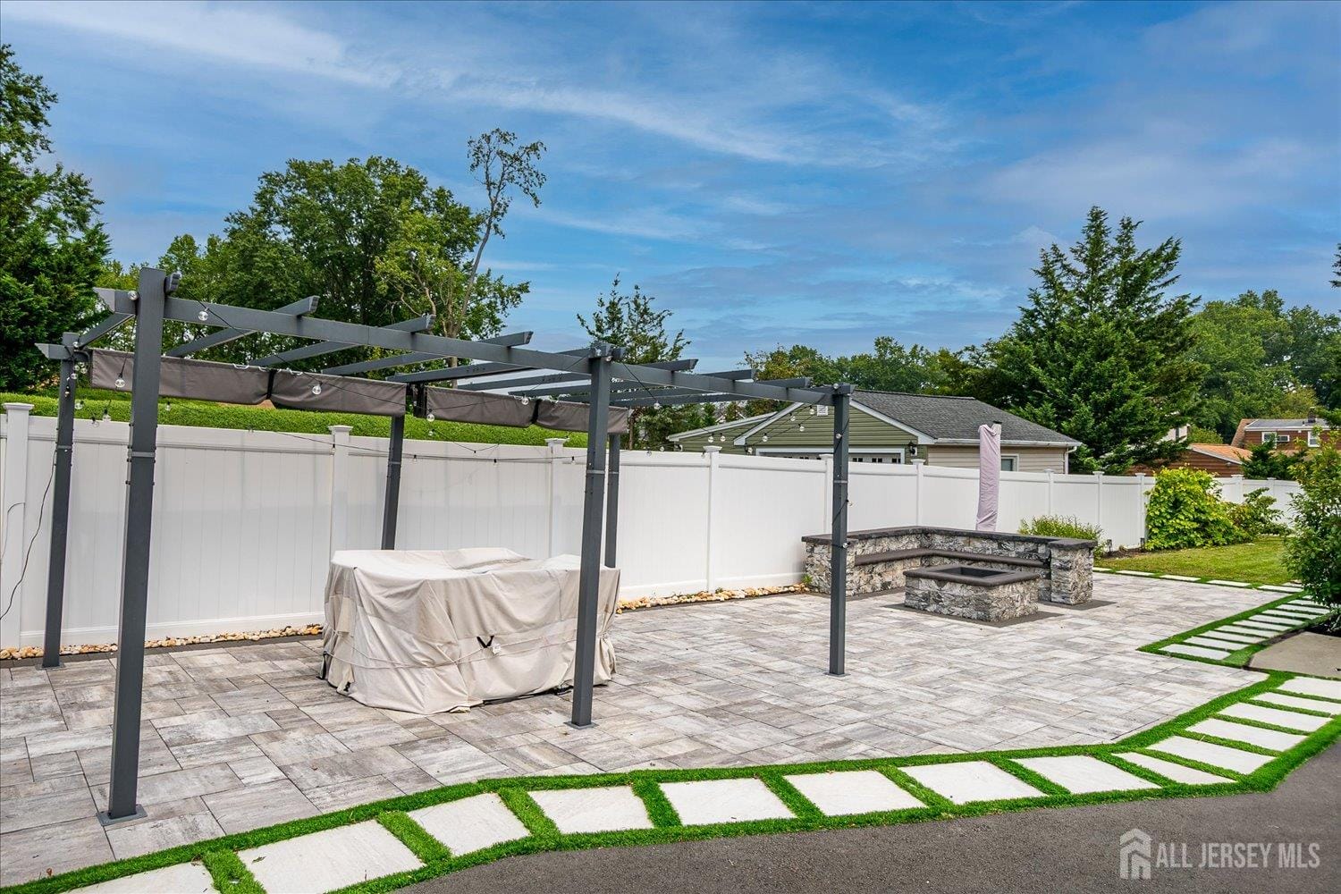 68 Dewey Avenue Image 5