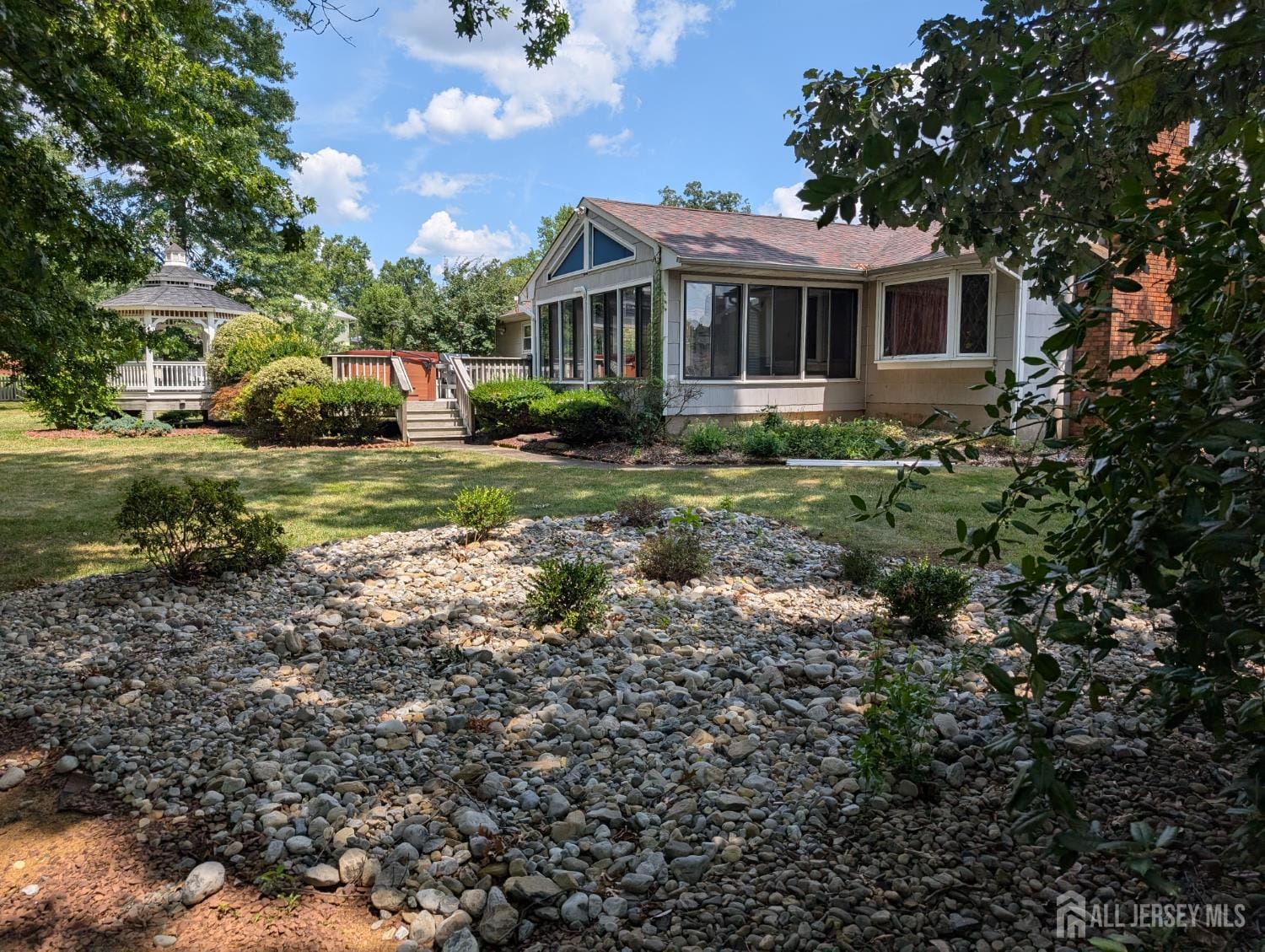 1274 Regency Place Image 5