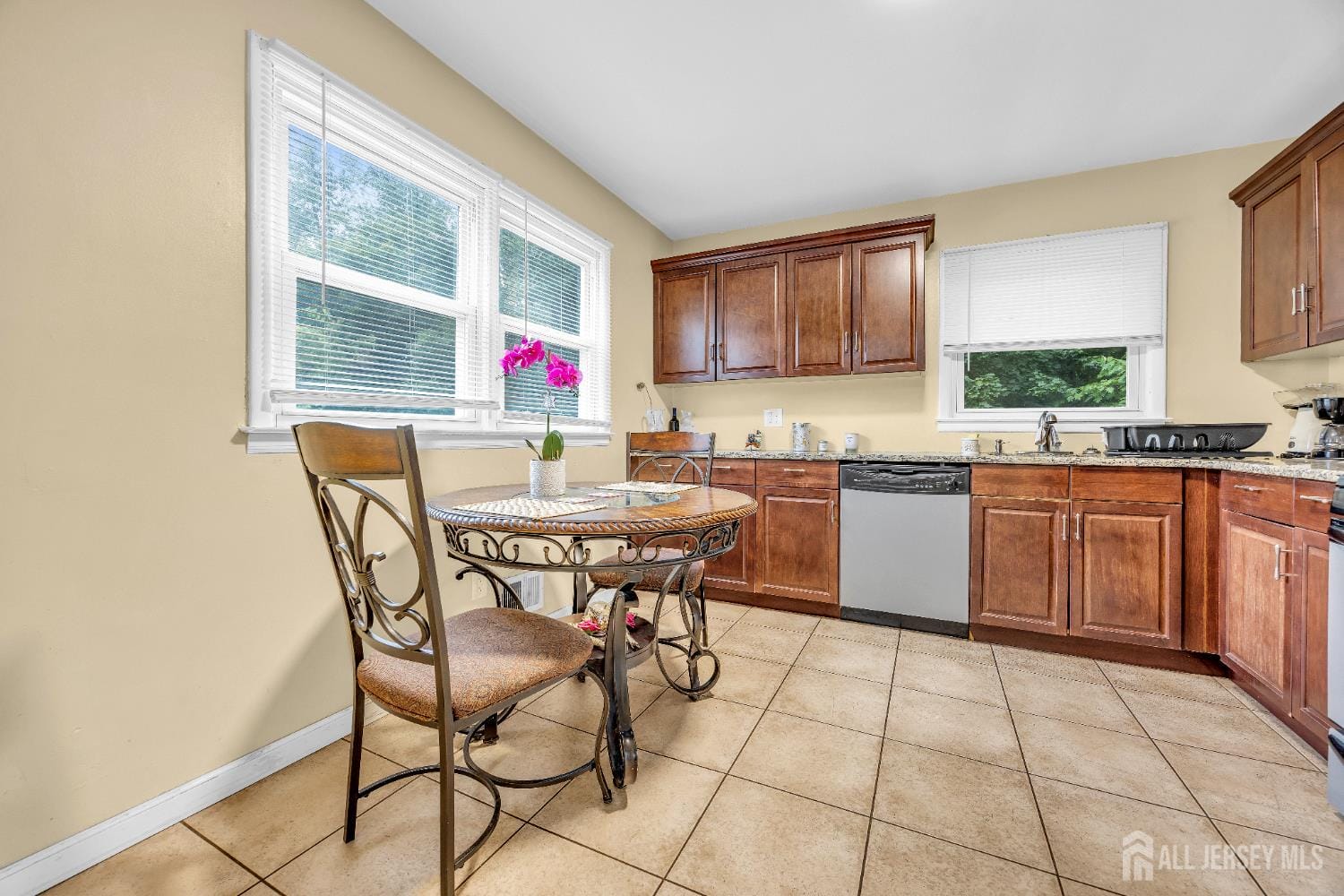 396 S 7th Avenue, Highland Park, NJ, 08904 image 24