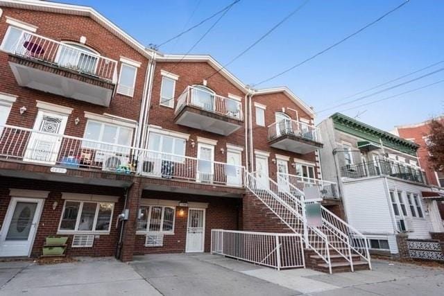 1436A 70th Street 1B Image 1