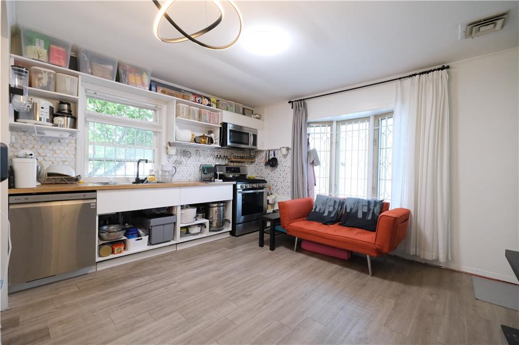 193 10th Street Image 4