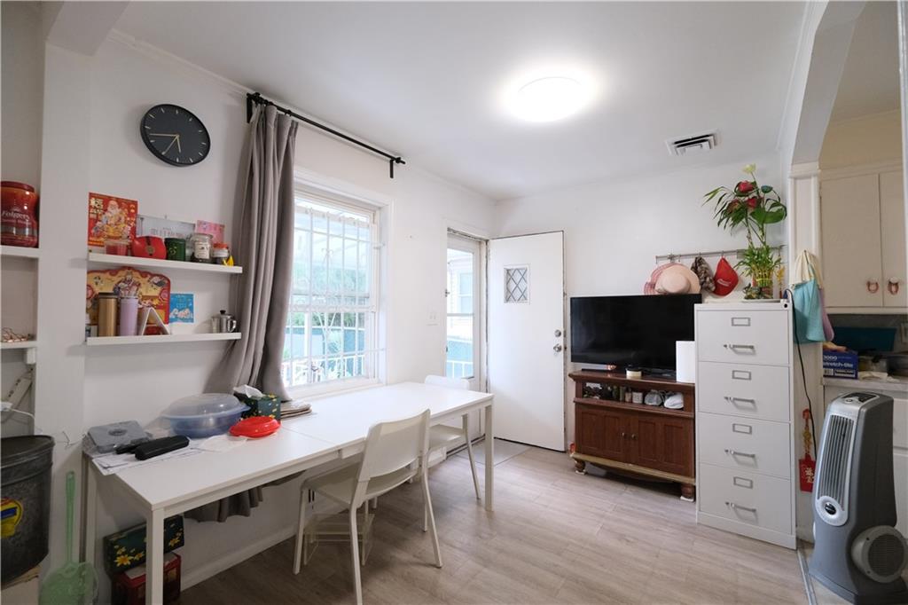 193 10th Street Image 5