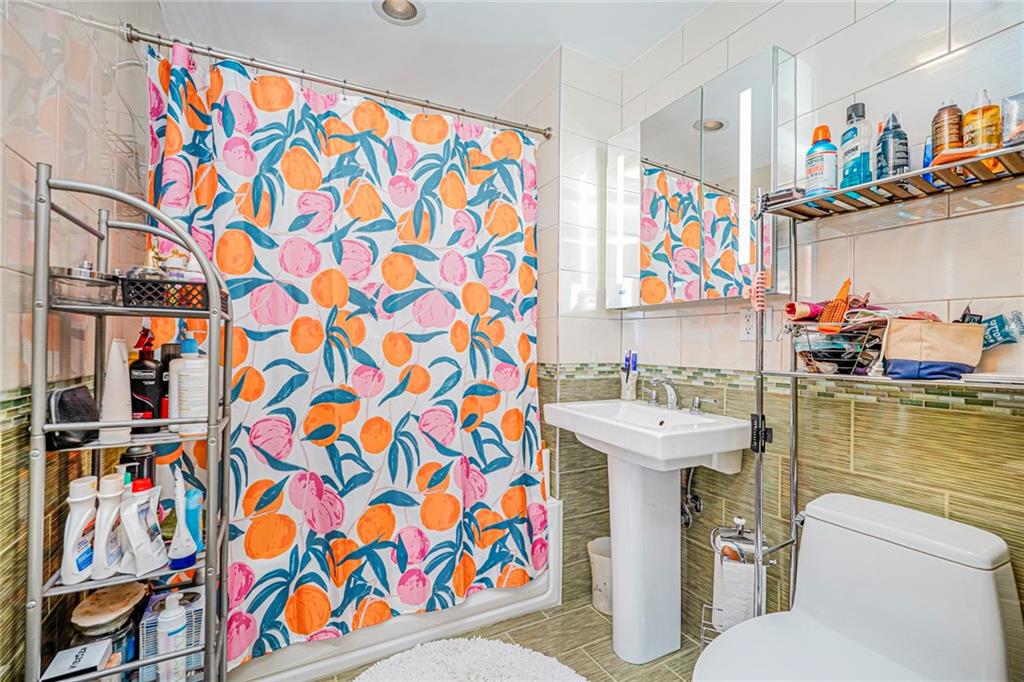 1702 Avenue Z 6B, Brooklyn, New York, 11235 image 33