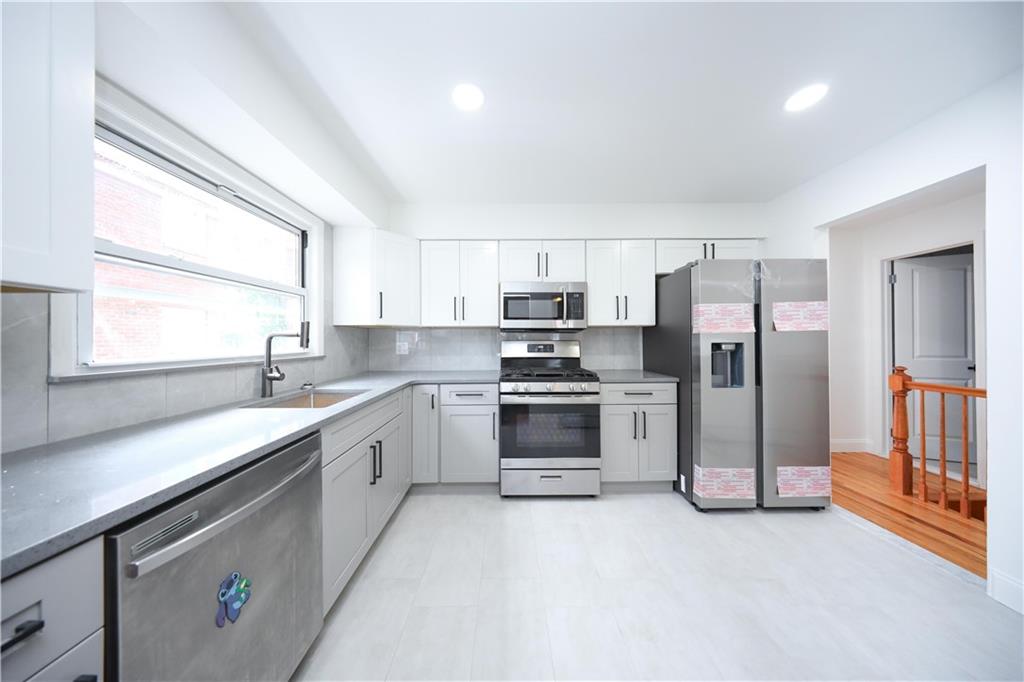 28 North Rhett Avenue, Staten  Island, New York, 10308 image 6