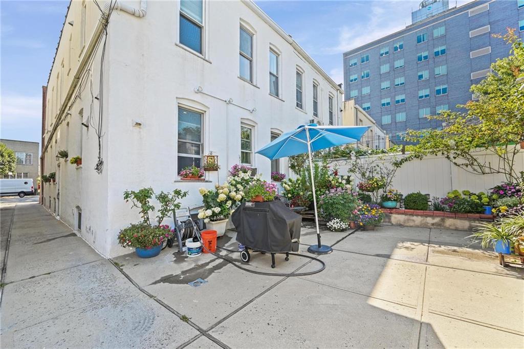 2154 60th Street Image 5