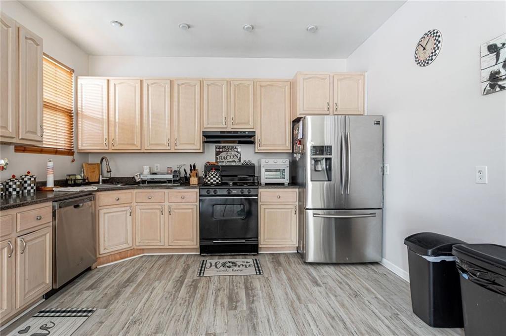 992 Huguenot Avenue, Staten  Island, New York, 10312 image 12