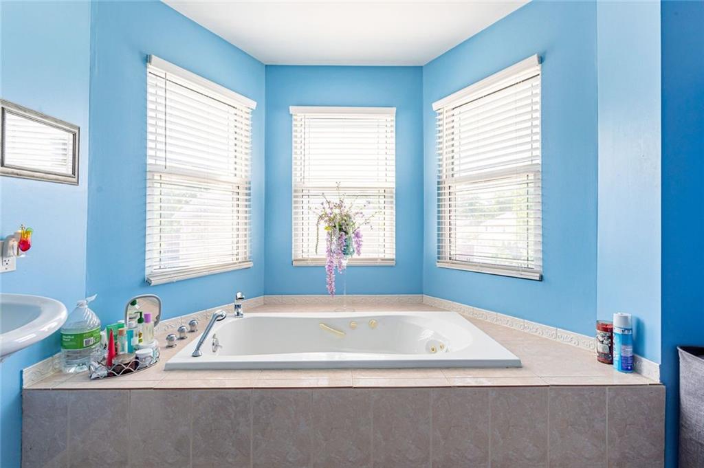 992 Huguenot Avenue, Staten  Island, New York, 10312 image 19