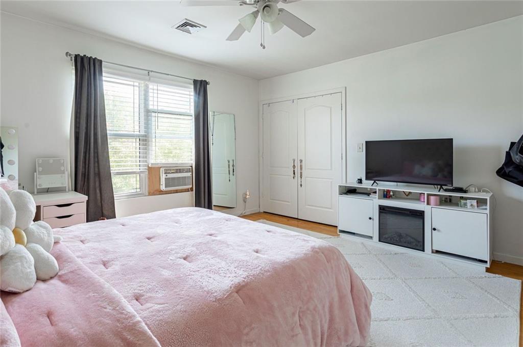 992 Huguenot Avenue, Staten  Island, New York, 10312 image 24