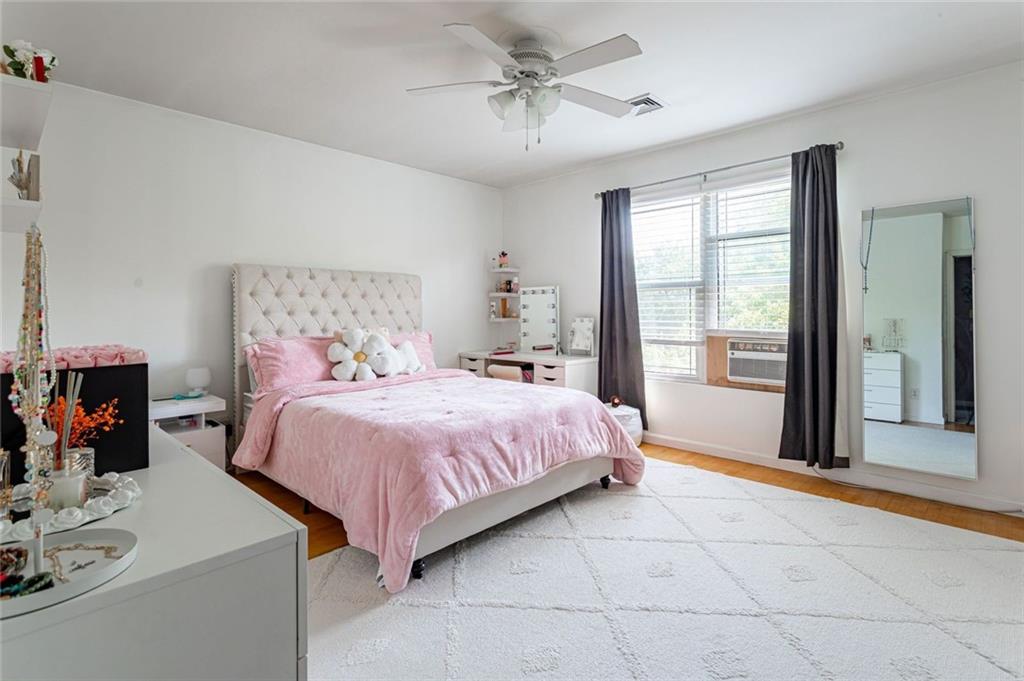 992 Huguenot Avenue, Staten  Island, New York, 10312 image 25