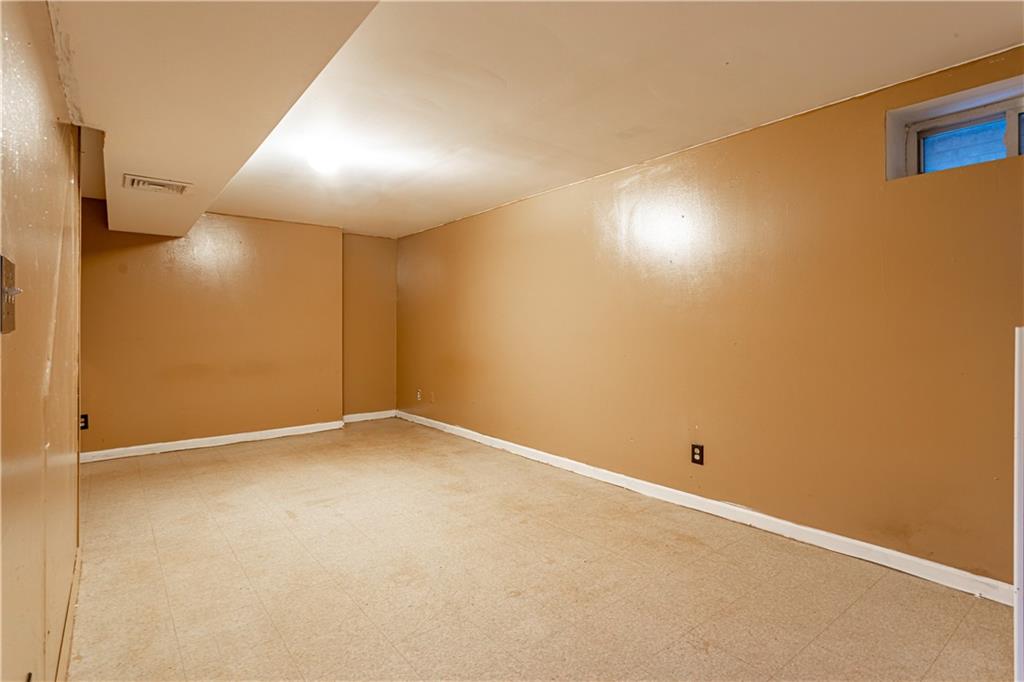 992 Huguenot Avenue, Staten  Island, New York, 10312 image 38