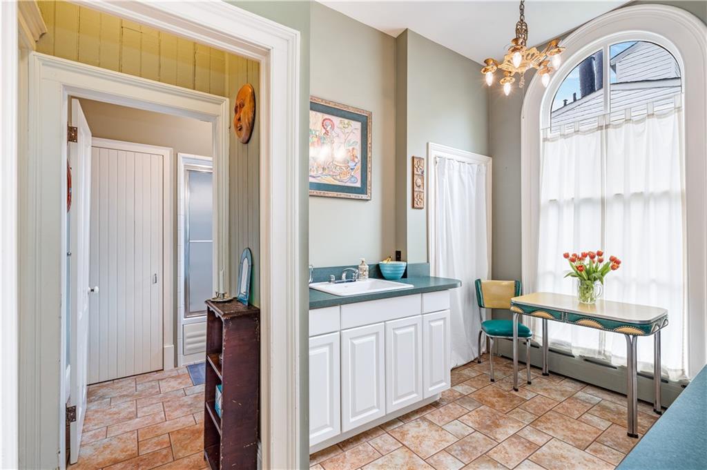 24 Saint Stephens Place, Staten  Island, New York, 10306 image 7