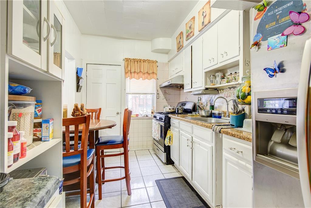 9 Adler Place, Brooklyn, New York, 11208 image 12