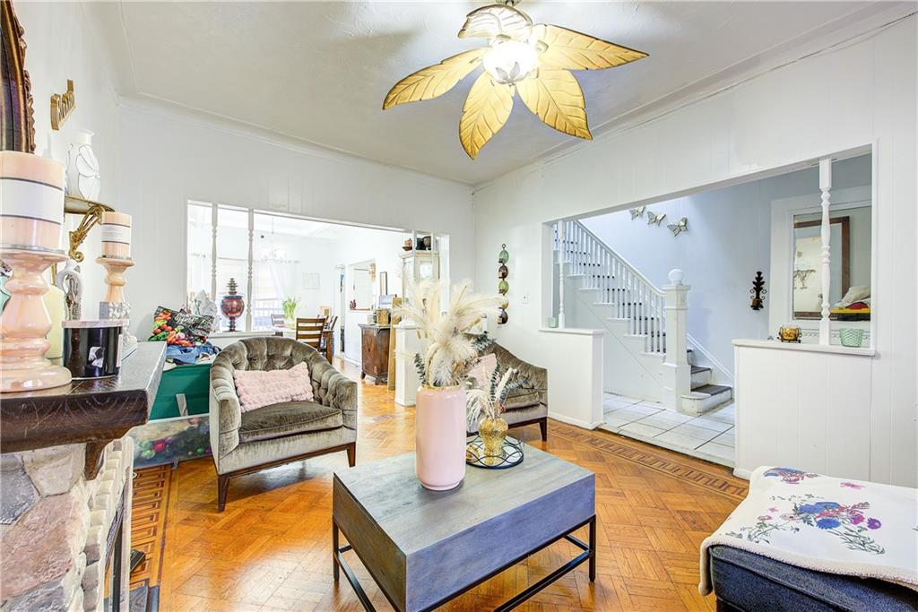 9 Adler Place, Brooklyn, New York, 11208 image 6