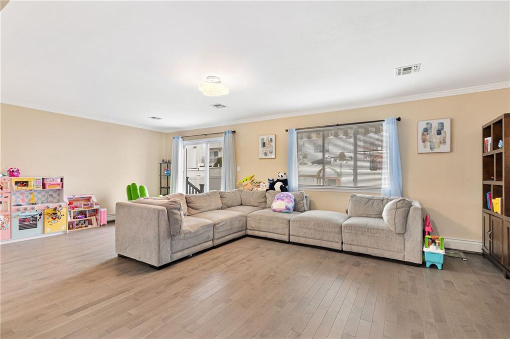 62 Dexter Avenue, Staten  Island, New York, 10309 image 18