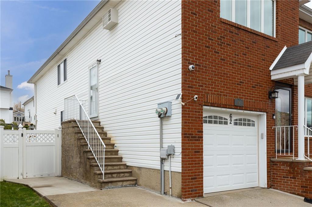 62 Dexter Avenue Image 4