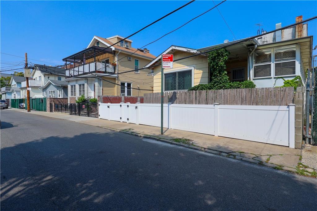 3057 Brighton 8th Street Image 4