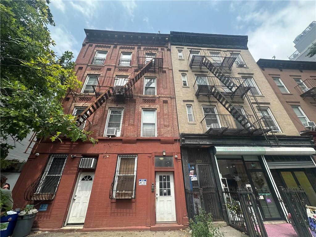 565 Union Street Image 1