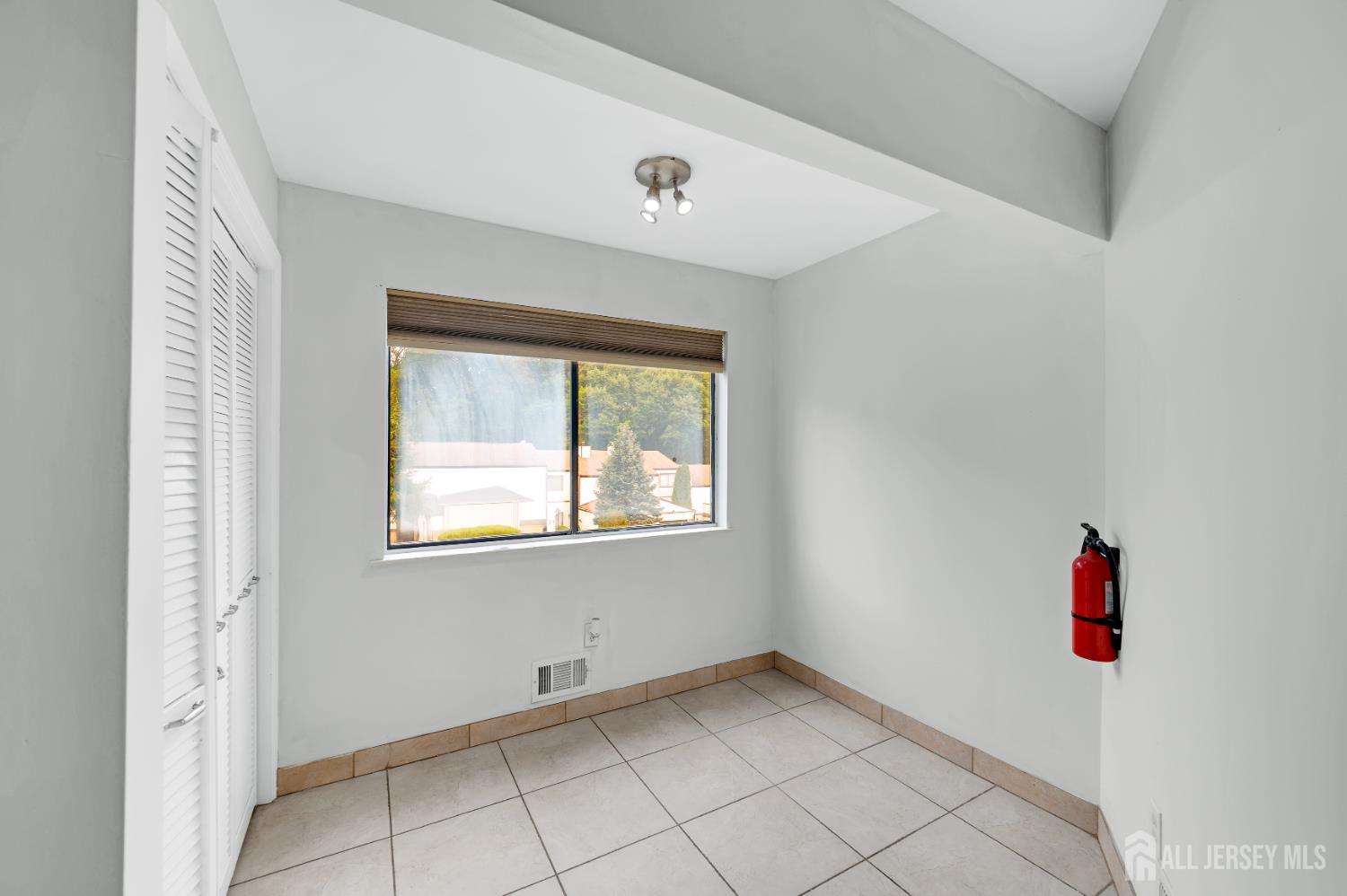 48 Ellen Heath Drive, Old Bridge, NJ, 07747 image 11