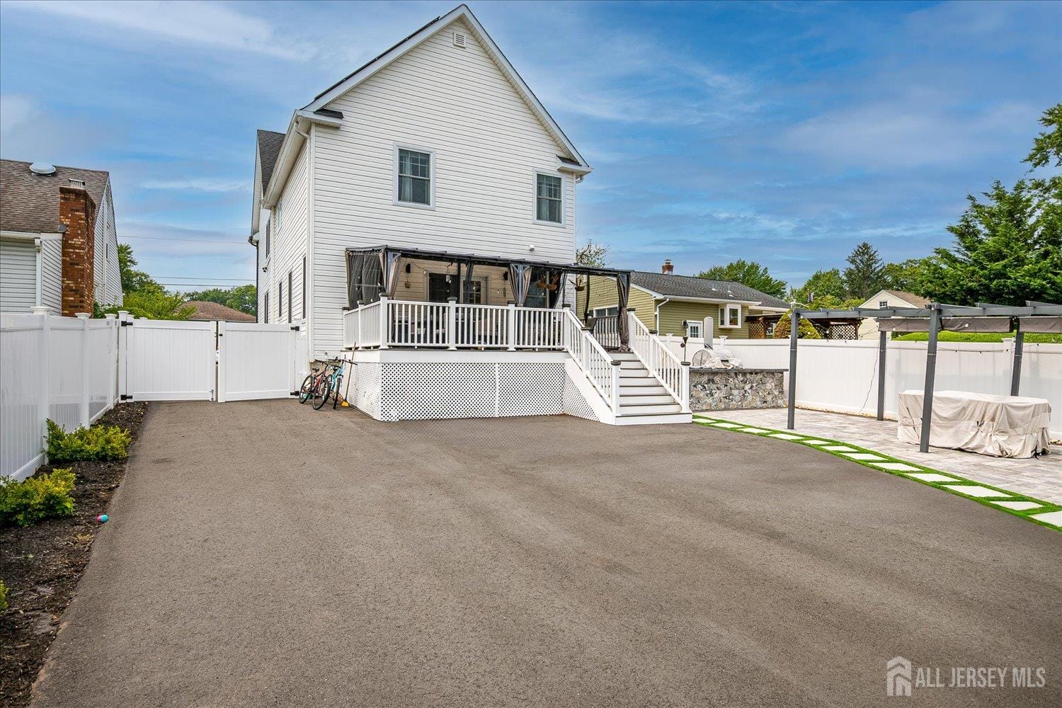 68 Dewey Avenue, Middlesex, NJ, 07067 image 35