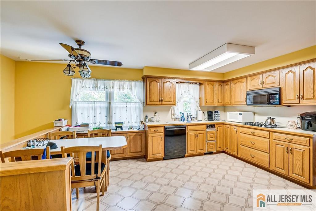 32 Chandler Road, Edison, NJ, 08820 image 15