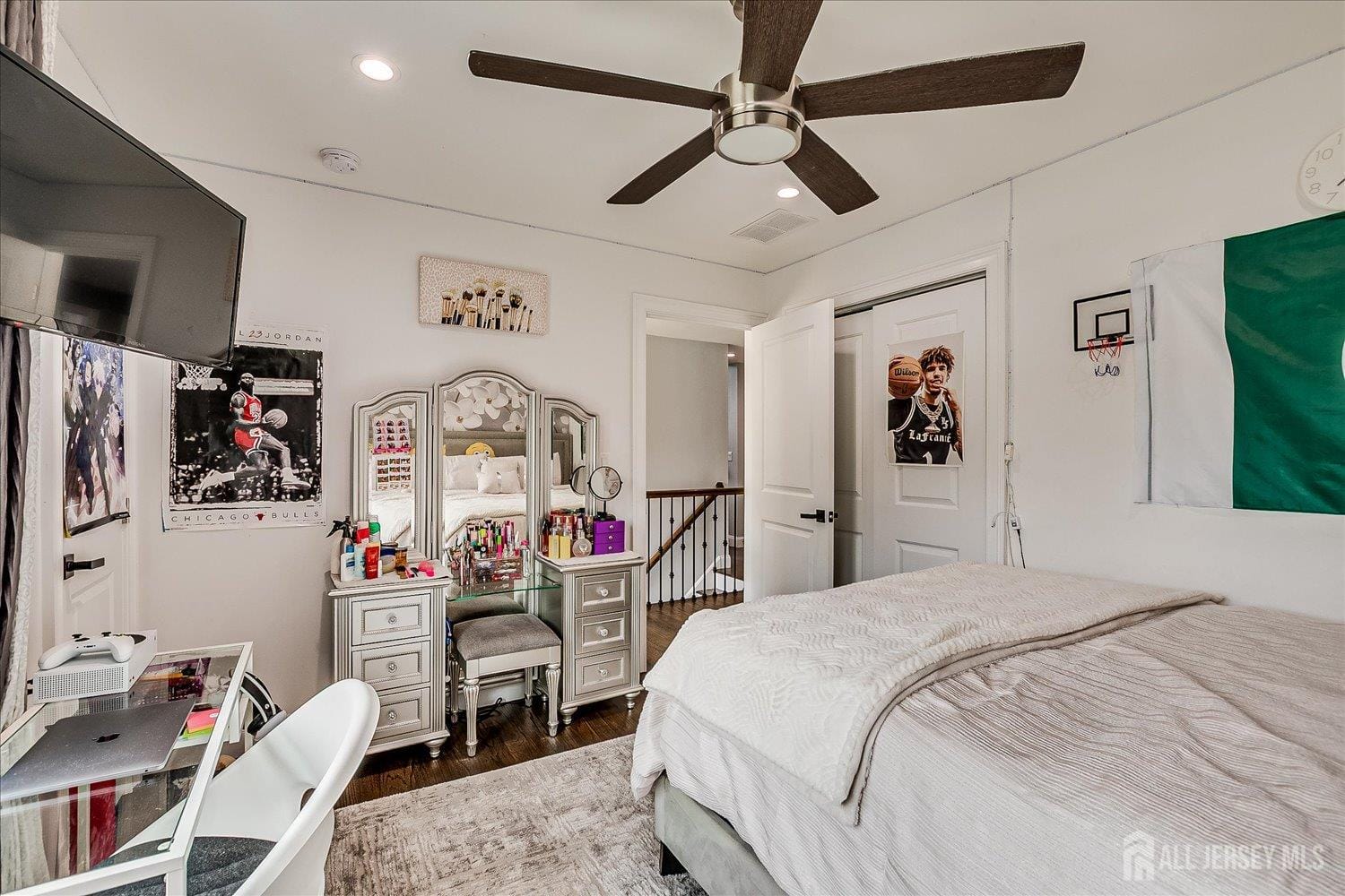 68 Dewey Avenue, Middlesex, NJ, 07067 image 18