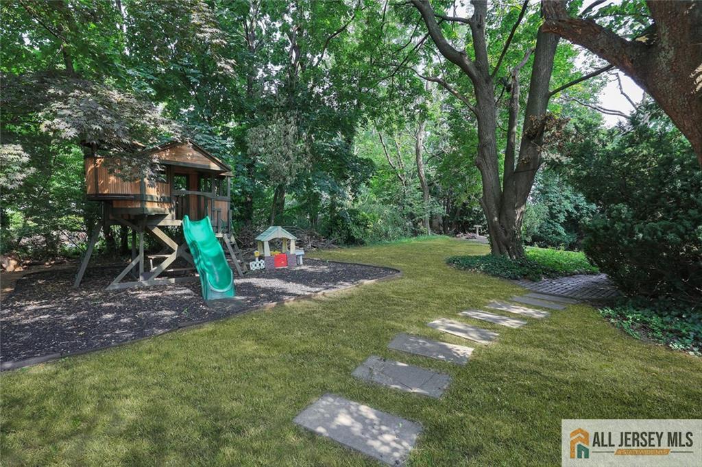 891 Main Street, Fords, NJ, 08863 image 32